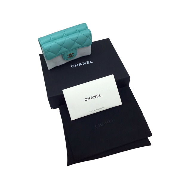 CHANEL Compact Wallet Small Tri-fold AP0230 SLG Leather Goods Caviar Skin Lig... - Picture 11 of 11